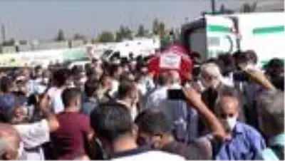Hayatını kaybeden belediye başkanı görev yaptığı binaya son kez getirildi Hayatını kaybeden belediye başkanı görev yaptığı binaya son kez getirildi