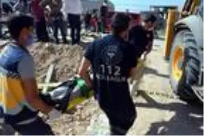 Ölen arkadaşlarının cansız bedeninin etrafında sinir krizi geçirdiler
