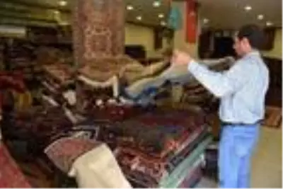 Asırlık halıları yeniden kullanıma sokuyor Asırlık halıları yeniden kullanıma sokuyor