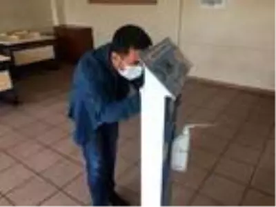 Ateş ölçümü ve dezenfektanın bir arada olduğu ünite üretildi Ateş ölçümü ve dezenfektanın bir arada olduğu ünite üretildi