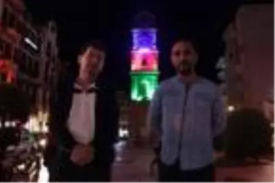 Çanakkale'de Saat Kulesi, Azerbaycan bayrağı renklerine büründü Çanakkale'de Saat Kulesi, Azerbaycan bayrağı renklerine büründü
