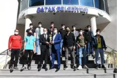 Çatak Belediyespor Rafting Takımı Türkiye ikincisi oldu Çatak Belediyespor Rafting Takımı Türkiye ikincisi oldu