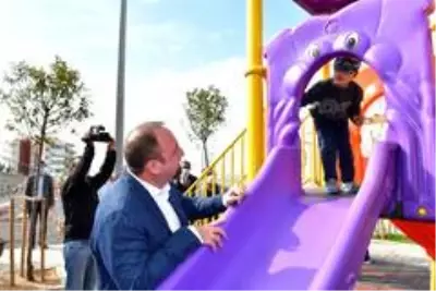 Çiğli'de Hasan Ali Yücel Parkı törenle açıldı