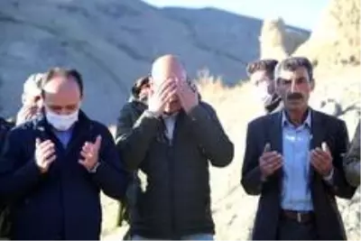 Kaymakam, ağabeyinin 23 yıl önce şehit düştüğü mevziyi ziyaret etti