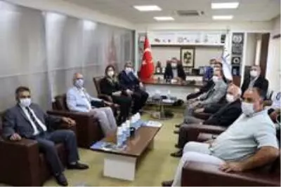 MHP Aydın İl yönetimi Kuşadası'nda ziyaretlerde bulundu MHP Aydın İl yönetimi Kuşadası'nda ziyaretlerde bulundu