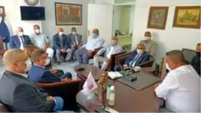 MHP Aydın İl yönetimi Kuşadası'nda ziyaretlerde bulundu MHP Aydın İl yönetimi Kuşadası'nda ziyaretlerde bulundu