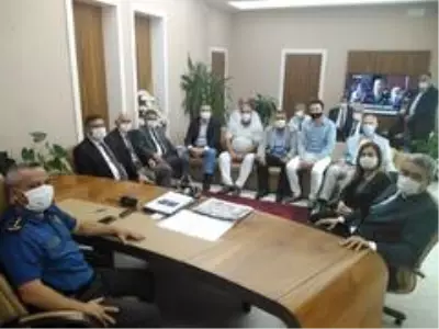MHP Aydın İl yönetimi Kuşadası'nda ziyaretlerde bulundu MHP Aydın İl yönetimi Kuşadası'nda ziyaretlerde bulundu