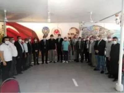 MHP Aydın İl yönetimi Kuşadası'nda ziyaretlerde bulundu MHP Aydın İl yönetimi Kuşadası'nda ziyaretlerde bulundu