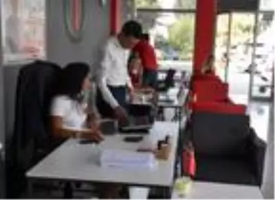 Sıfır otomobil, ikinci el pazarında daha pahalıya satılıyor Sıfır otomobil, ikinci el pazarında daha pahalıya satılıyor
