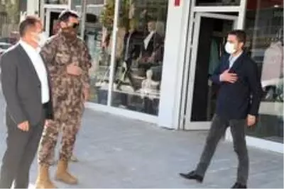 Vali Akbıyık'tan esnaf ziyareti Vali Akbıyık'tan esnaf ziyareti
