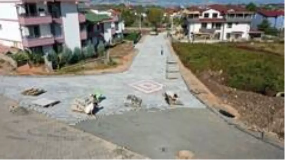 Başiskele mahallelerine yeni parke yol