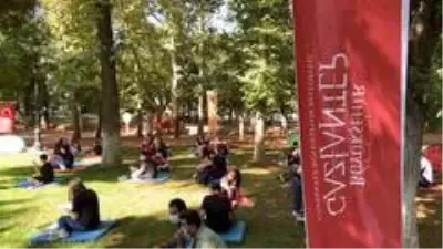 Büyükşehir'den 'Gençler kitap okuyor' etkinliği Büyükşehir'den 'Gençler kitap okuyor' etkinliği