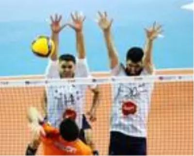 İstanbul Büyükşehir Belediyespor: 2-3 İstanbul Büyükşehir Belediyespor: 2-3