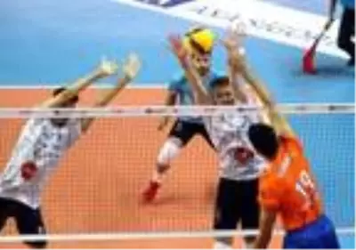 İstanbul Büyükşehir Belediyespor: 2-3 İstanbul Büyükşehir Belediyespor: 2-3
