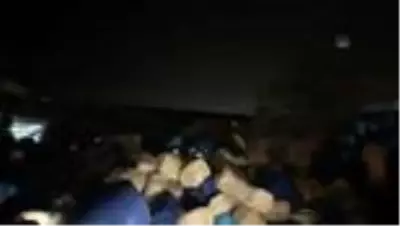 Son dakika haberleri... Polisin ele geçirdiği kaçak sigara ve sahte içkiler sergilendi Son dakika haberleri... Polisin ele geçirdiği kaçak sigara ve sahte içkiler sergilendi