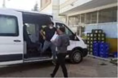 KOM polisinden 'kaçak içki' operasyonu: 191 litre ele geçirildi KOM polisinden 'kaçak içki' operasyonu: 191 litre ele geçirildi