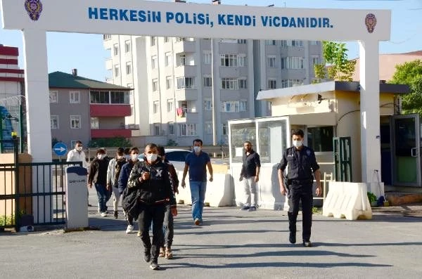 Kocaeli'de 7 kaçak göçmen yakalandı