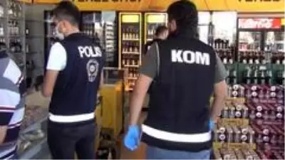 KOM polisinden 'kaçak içki' operasyonu: 191 litre ele geçirildi KOM polisinden 'kaçak içki' operasyonu: 191 litre ele geçirildi