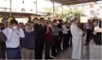 Koronadan ölen Aydın Tabip Odası Başkanı Ülkü, toprağa verildi Koronadan ölen Aydın Tabip Odası Başkanı Ülkü, toprağa verildi