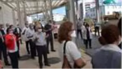Koronadan ölen Aydın Tabip Odası Başkanı Ülkü, toprağa verildi Koronadan ölen Aydın Tabip Odası Başkanı Ülkü, toprağa verildi