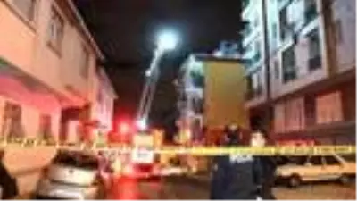 Son dakika: SULTANBEYLİ'DE 4 KATLI BOŞ BİNANIN ÇATISINDA YANGIN ÇIKTI Son dakika: SULTANBEYLİ'DE 4 KATLI BOŞ BİNANIN ÇATISINDA YANGIN ÇIKTI