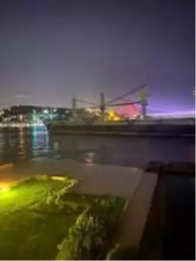 (Sürüklenme fotoğraflarıyla) Motorunda arıza meydana gelen gemi Yenikapı'ya çekildi (Sürüklenme fotoğraflarıyla) Motorunda arıza meydana gelen gemi Yenikapı'ya çekildi