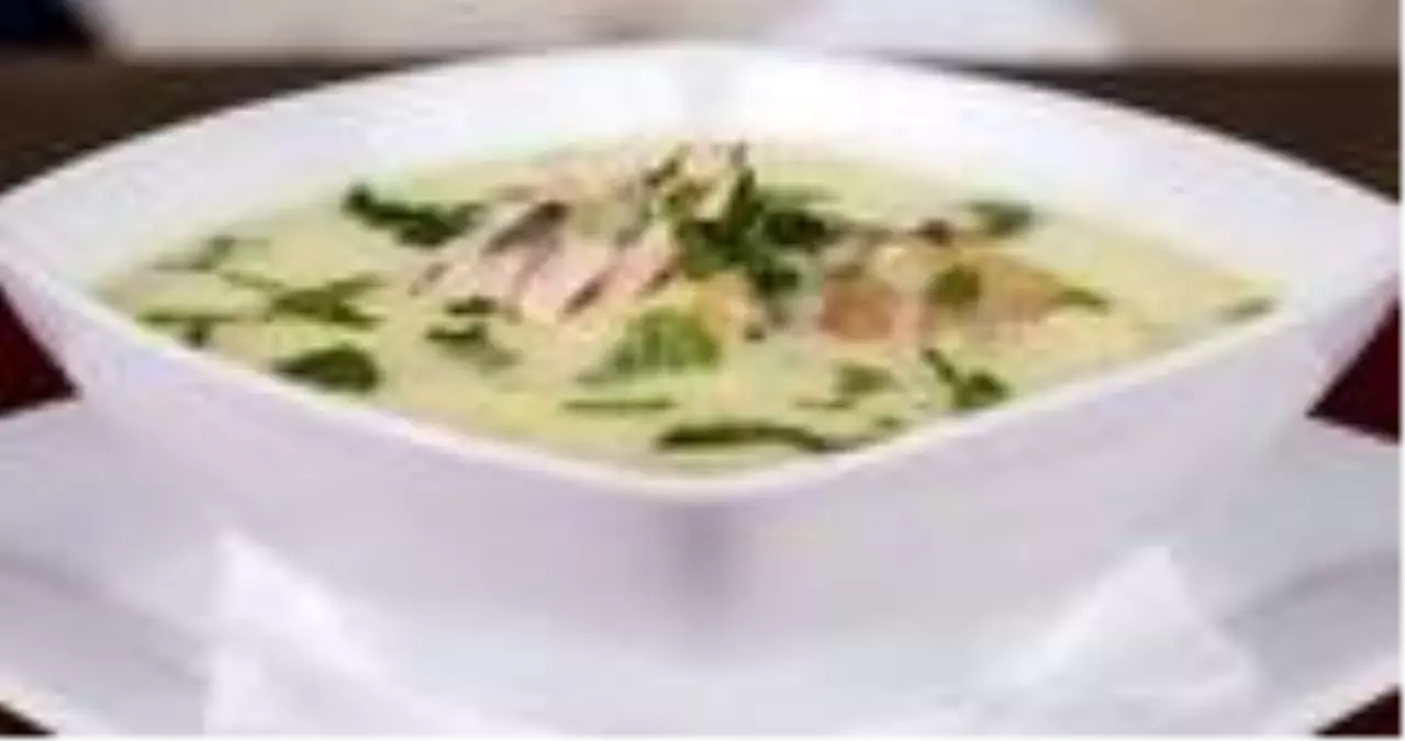 Tavuk çorbası nasıl yapılır? Tavuk çorbası yapmanın püf noktaları nelerdir? Malzemeleri nelerdir? Pişirme önerisi nedir?