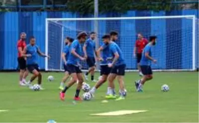 Adana Demirspor, milli maç arasını iyi değerlendirdiğine inanıyor Adana Demirspor, milli maç arasını iyi değerlendirdiğine inanıyor