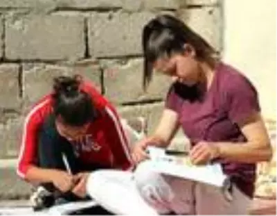 Van'da 2 kız kardeşin eğitime kazandırılması kısa film konusu oldu Van'da 2 kız kardeşin eğitime kazandırılması kısa film konusu oldu