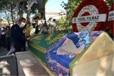 Kardeşinin cenazesinde Yavuz Bingöl ayakta durmakta güçlük çekti