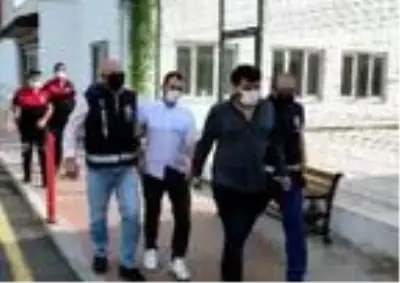 Son dakika haberleri... Adana'da 4 kişinin yaralandığı 2 silahlı saldırıya 5 tutuklama Son dakika haberleri... Adana'da 4 kişinin yaralandığı 2 silahlı saldırıya 5 tutuklama
