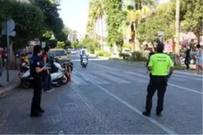 Alanya'da motosiklet sürücülerine yönelik denetim Alanya'da motosiklet sürücülerine yönelik denetim