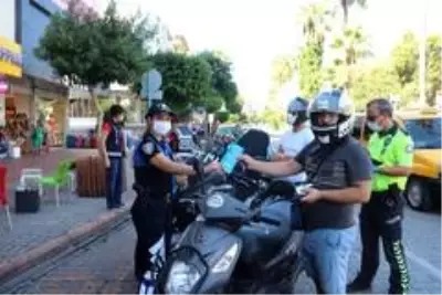 Alanya'da motosiklet sürücülerine yönelik denetim Alanya'da motosiklet sürücülerine yönelik denetim