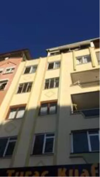 Son dakika haberleri! Antalya'da apartman dairesinde patlama: 1 yaralı Son dakika haberleri! Antalya'da apartman dairesinde patlama: 1 yaralı