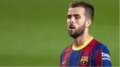 Barcelona'da Miralem Pjanic, milli maçta sakatlandı Barcelona'da Miralem Pjanic, milli maçta sakatlandı
