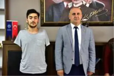 Başkan Kaya, 'Samet hayata yeniden sarılacak' Başkan Kaya, 'Samet hayata yeniden sarılacak'