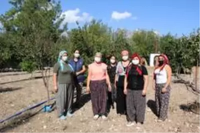 Büyükşehir'den Dünya Kadın Çiftçiler Günü kutlaması Büyükşehir'den Dünya Kadın Çiftçiler Günü kutlaması