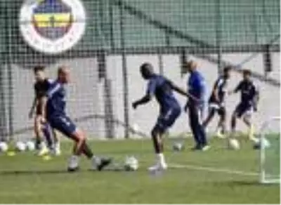 Fenerbahçe'de Göztepe hazırlıkları sürdü Fenerbahçe'de Göztepe hazırlıkları sürdü