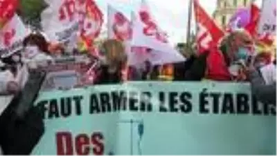 - Fransa'da sağlık çalışanlarından hükümet karşıtı protesto - Fransa'da sağlık çalışanlarından hükümet karşıtı protesto