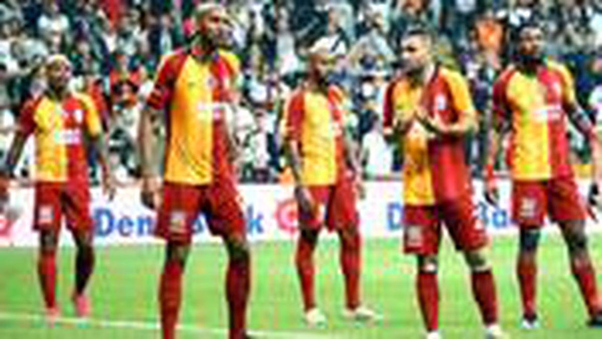 G.Saray'dan ayrıldıktan sonra küllerinden doğan Nzonzi, milli takımın değişilmez ismi oldu