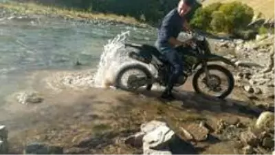 Hakkarili genç, motokros yarışlarına katılmak istiyor Hakkarili genç, motokros yarışlarına katılmak istiyor