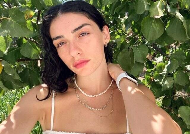 Hazar Ergüçlü kimdir, kaç yaşında? Hazar Ergüçlü'nün sevgilisi kimdir? Hazar Ergüçlü Instagram hesabı Hazar Ergüçlü kimdir, kaç yaşında? Hazar Ergüçlü'nün sevgilisi kimdir? Hazar Ergüçlü Instagram hesabı