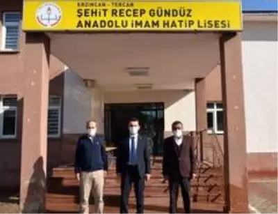 Son dakika haber... Kaymakam Çelik, Şehit Recep Gündüz Anadolu İmam Hatip Lisesini ziyaret etti Son dakika haber... Kaymakam Çelik, Şehit Recep Gündüz Anadolu İmam Hatip Lisesini ziyaret etti