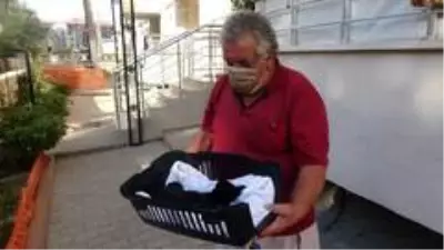 Kedisinin zehirlendiğini öğrenince gözyaşlarına boğuldu Kedisinin zehirlendiğini öğrenince gözyaşlarına boğuldu