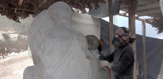 Marmara Adası'nın beyaz mermerleri heykele dönüşüyor
