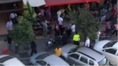 Şizofreni hastası, maske uyarısı yapan market müdürünü 3 yerinden bıçakladı Şizofreni hastası, maske uyarısı yapan market müdürünü 3 yerinden bıçakladı