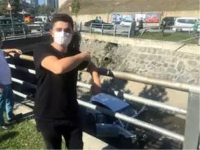 Son dakika haberi... Su kanalına uçtuğu kazayı gülerek anlattı Son dakika haberi... Su kanalına uçtuğu kazayı gülerek anlattı