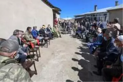 Van Valisi Mehmet Emin Bilmez sınır hattında inceleme yaptı Van Valisi Mehmet Emin Bilmez sınır hattında inceleme yaptı