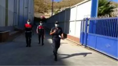 Son dakika haberi! Yat firmasında polis ve jandarma arama yaptı Son dakika haberi! Yat firmasında polis ve jandarma arama yaptı