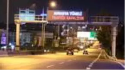 Avrasya Tüneli her iki yönde trafiğe kapatıldı (2) Avrasya Tüneli her iki yönde trafiğe kapatıldı (2)